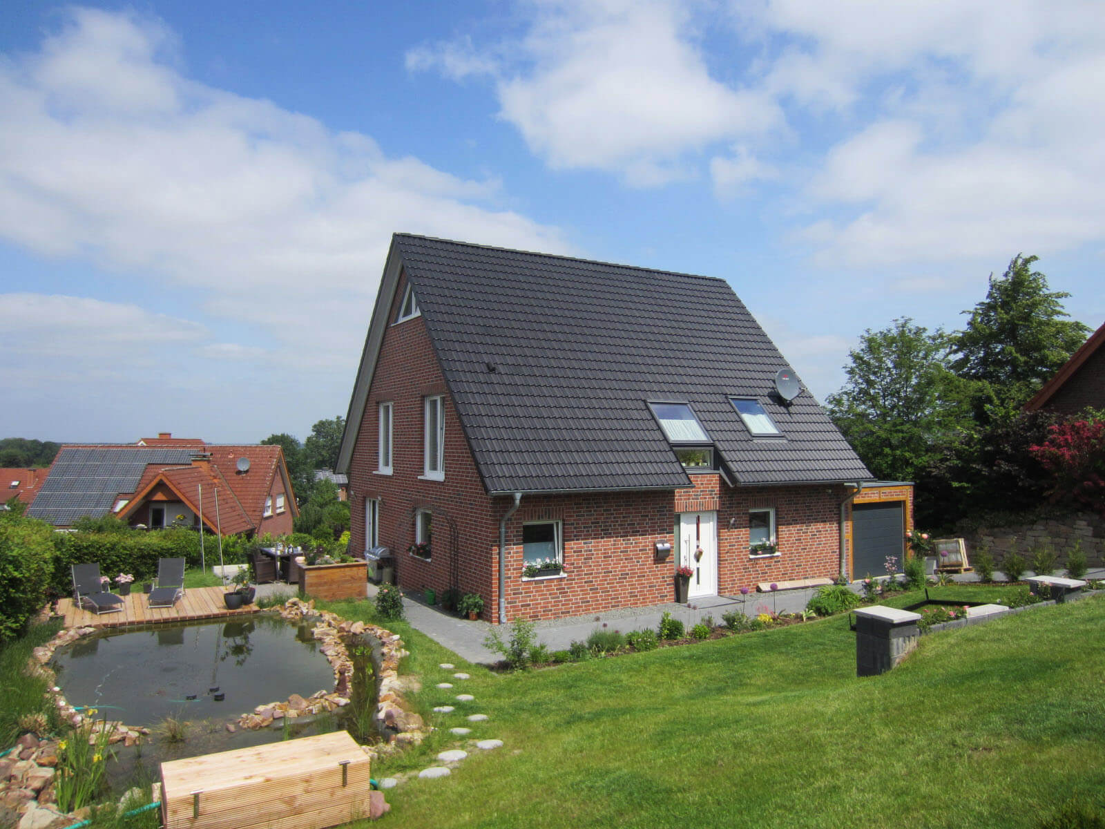 Einfamilienhaus mit Garten